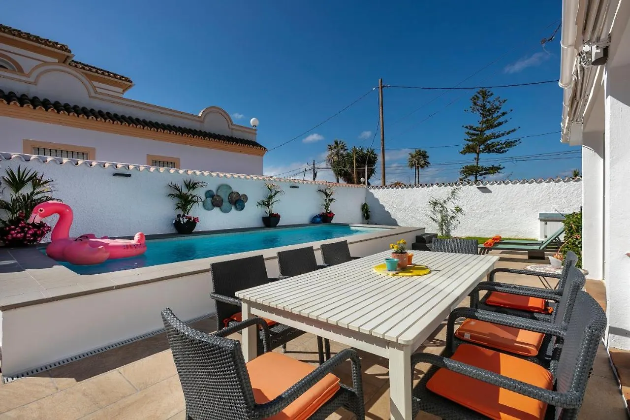 펜션 Spanish Style, Elegant 3 Bedroom Villa - 5 Minutes From The Beach! 마르베야 스페인